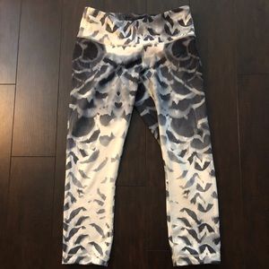 Lululemon Wunder Under crop